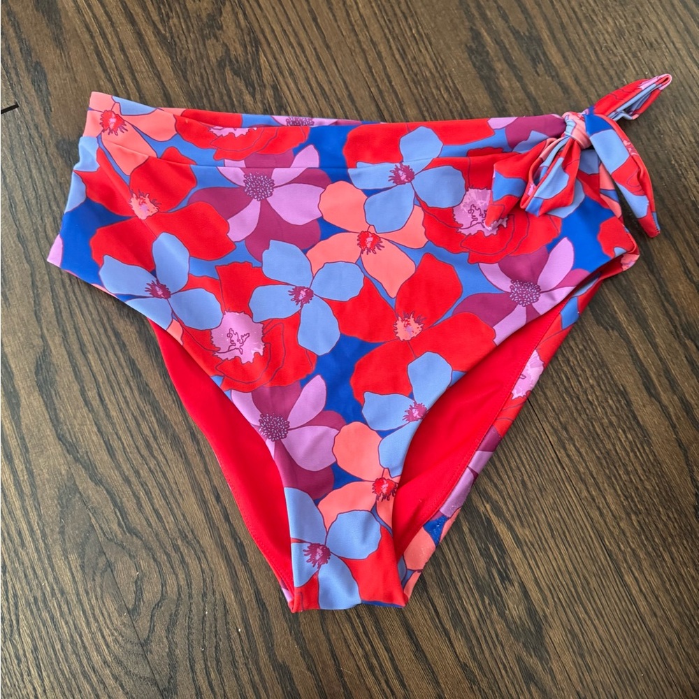 Wild isles swim Hana bottom